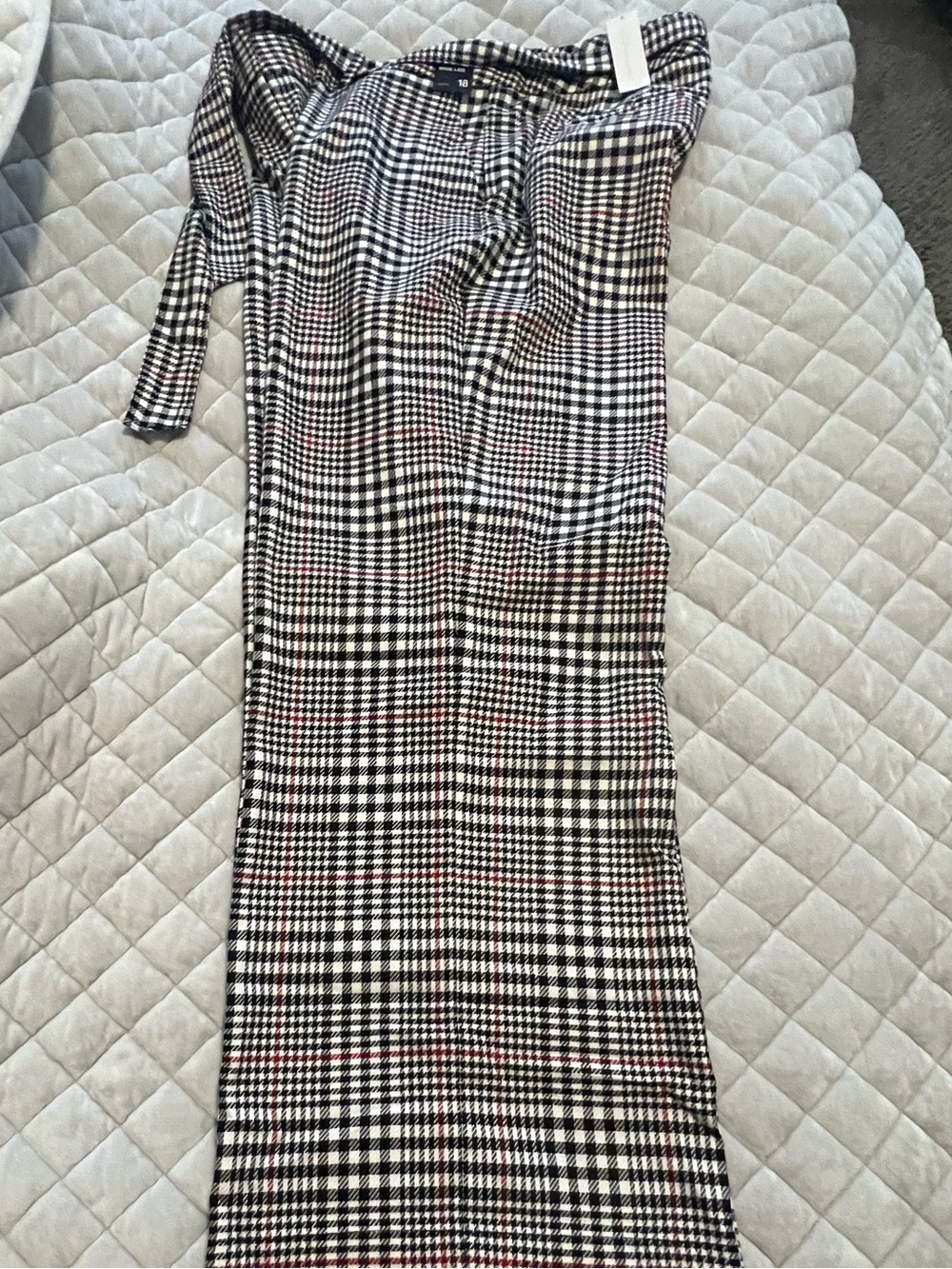 Wide-Leg Houndstooth Dress Pants | New York & Company | Size 18 Average | - Picture 2 of 5